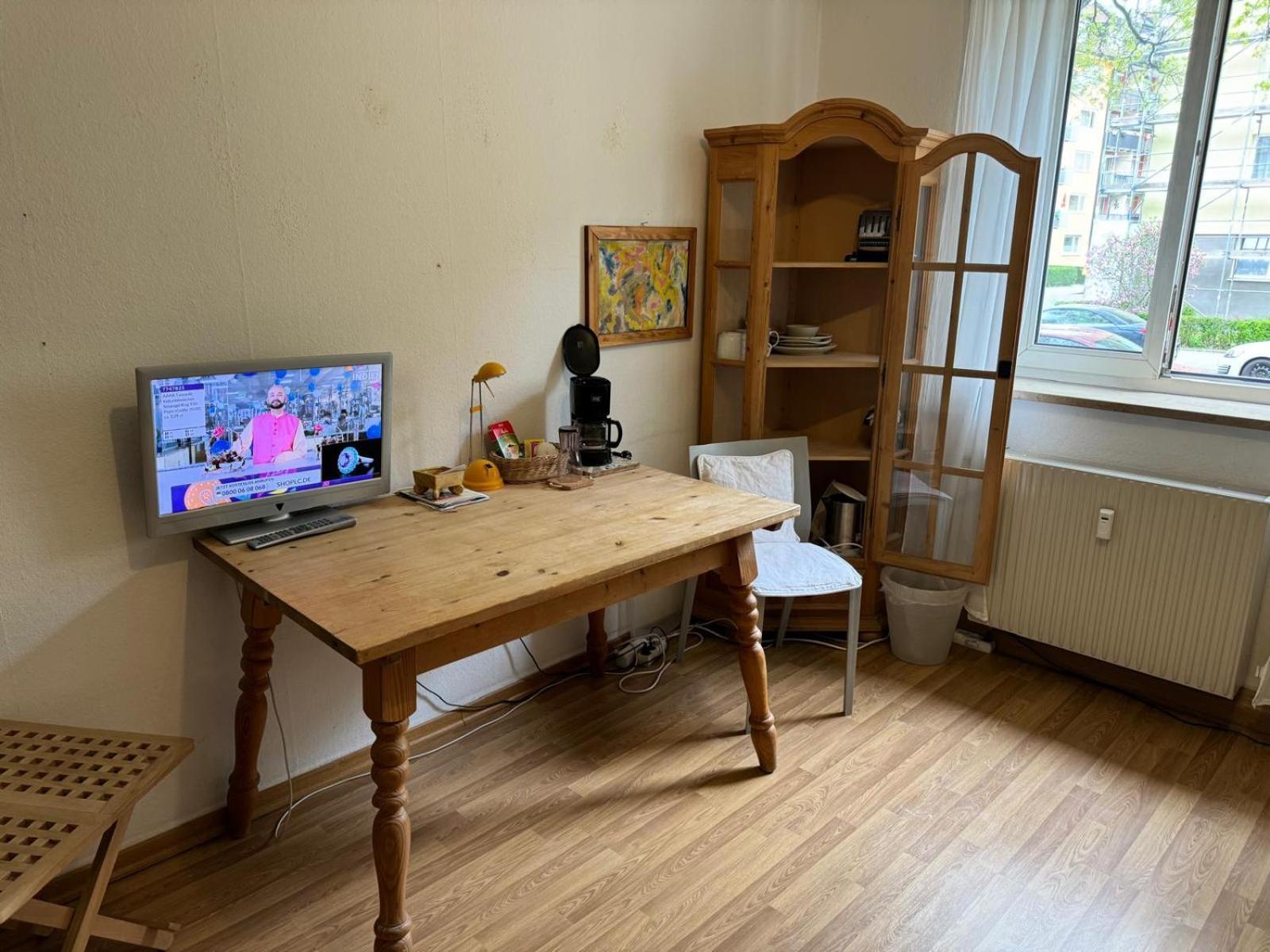 Gemuetliches Komfortables Zimmer Fuer 1 Person Im Zentrum Мюнхен Екстер'єр фото