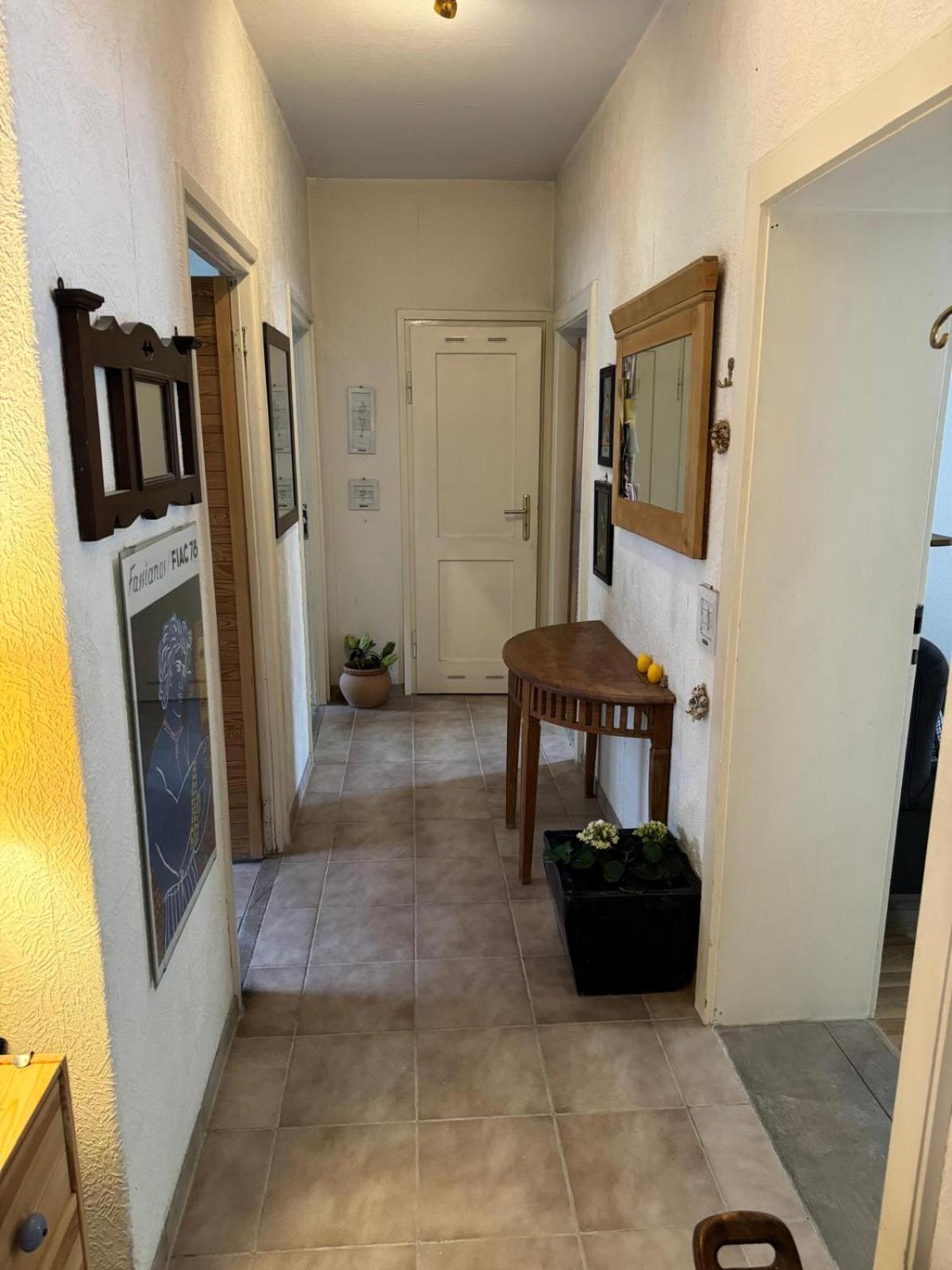 Gemuetliches Komfortables Zimmer Fuer 1 Person Im Zentrum Мюнхен Екстер'єр фото